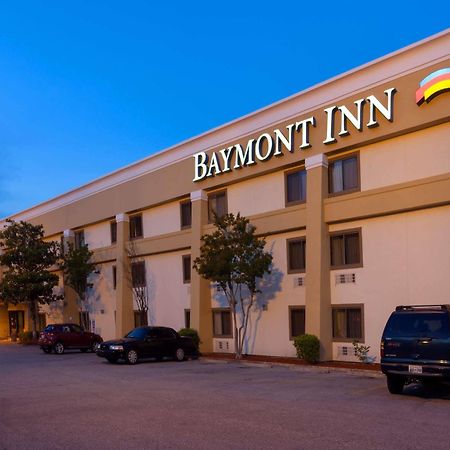 Hotel Baymont By Wyndham Memphis East Esterno foto
