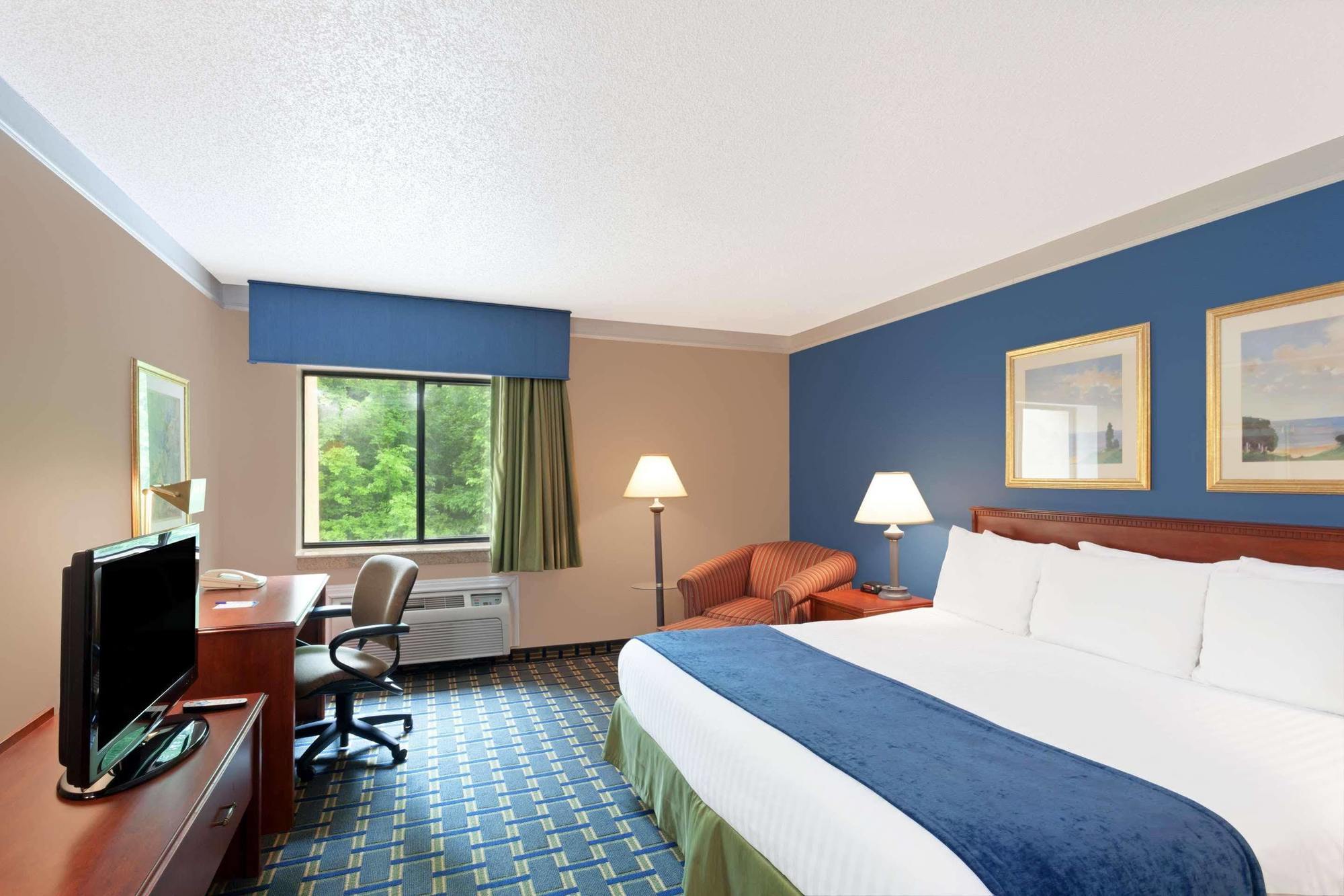 Hotel Baymont By Wyndham Memphis East Esterno foto
